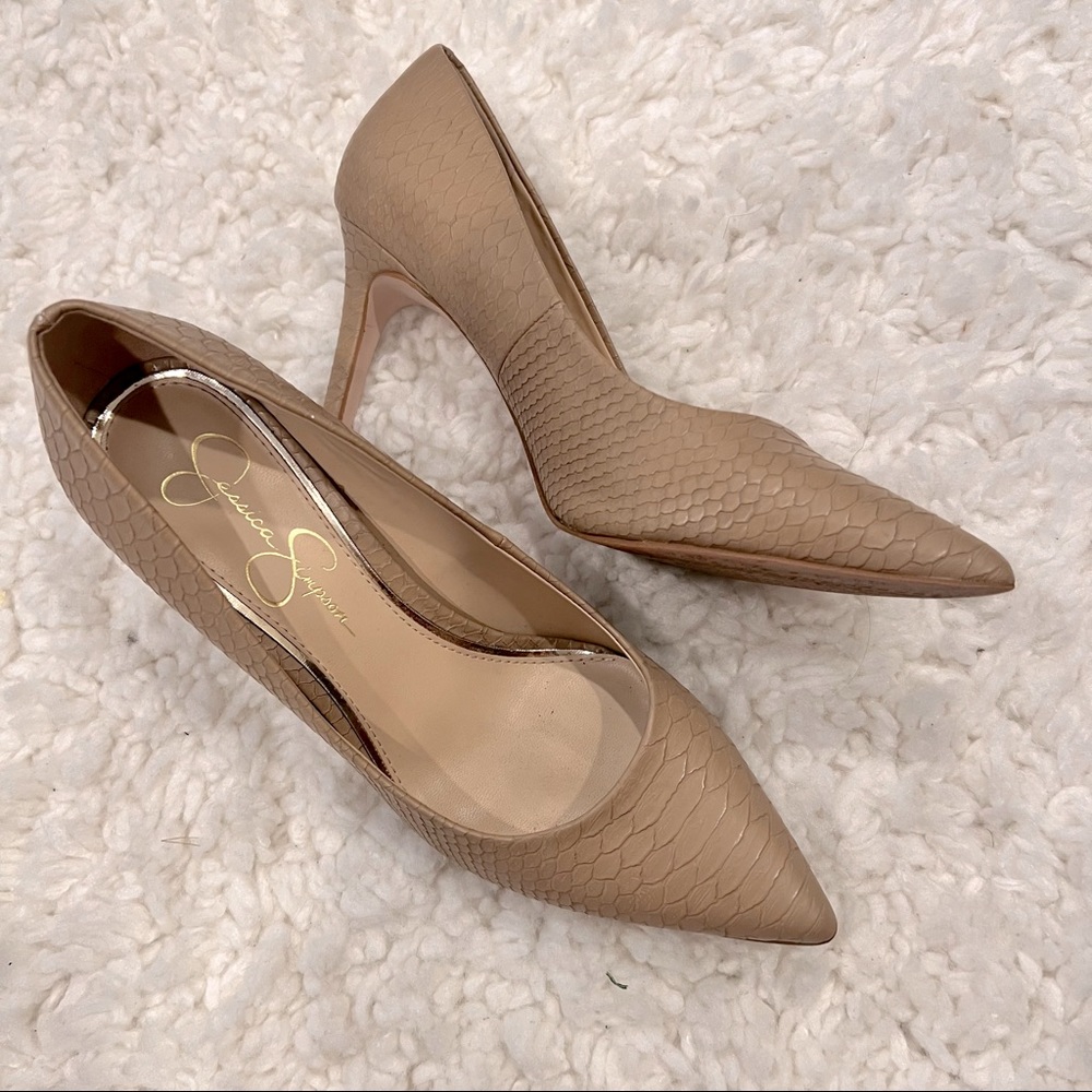 Jessica Simpson Snakeskin Taupe Leather Pumps Heels 🤎